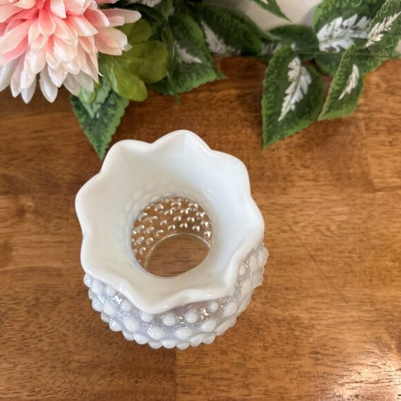 Vintage White Opalescent Hobnail Glass Vase MCM Decorative Vase Fenton Style - Picture 5 of 6